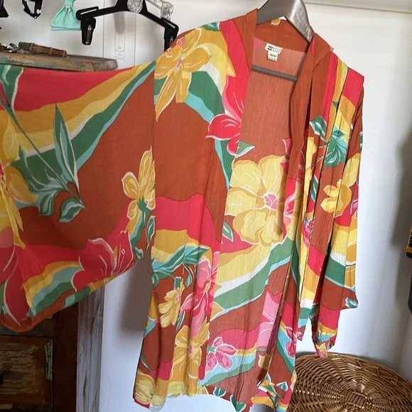 Billabong Loveland - Kimono Cover Up for Women NWT S/M
